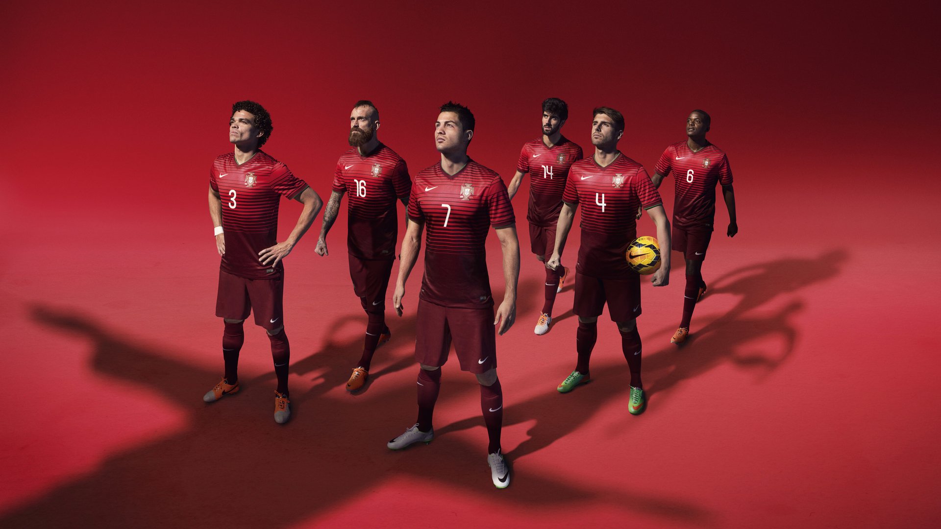 中路直塞成功率是否高于边路渗透传球，直塞最强的中场