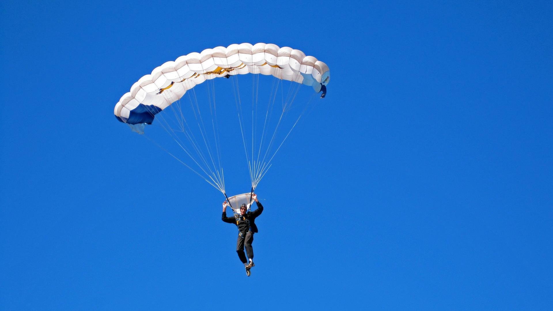 电竞高校邀请赛决赛夜万人在线围观，高校电竞联盟挑战赛全国总决赛